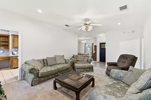 611 Dancer Ln, Lancaster, TX 75146 - Photo 8