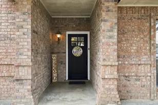 611 Dancer Ln, Lancaster, TX 75146 - Photo 34