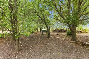 611 Dancer Ln, Lancaster, TX 75146 - Photo 30