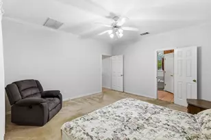 611 Dancer Ln, Lancaster, TX 75146 - Photo 18