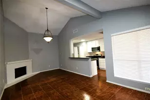 115 W Timberview Ln, Arlington, TX 76014 - Photo 2