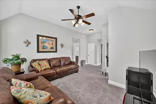 1025 Claystone Rdg, Fort Worth, TX 76028 - Photo 18