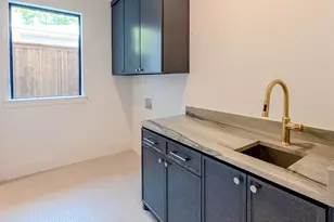 9845 Lenel Pl, Dallas, TX 75220 - Photo 34