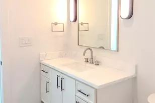 9845 Lenel Pl, Dallas, TX 75220 - Photo 18