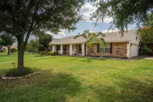 301 Meadow Knoll Drive, Double Oak, TX 75077 - Photo 2