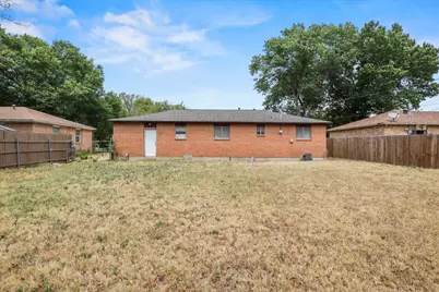 820 Colgate Drive, Lancaster, TX 75134 - Photo 20