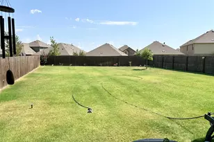 10922 Autry Ridge Ln, Aubrey, TX 76227 - Photo 18