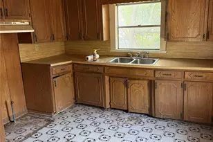 314 E Maple St, Ravenna, TX 75476 - Photo 8