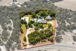 1281 Shady Oaks Cir, Glen Rose, TX 76043 - Photo 2
