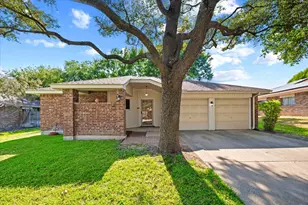 424 Grand Meadow Dr, Fort Worth, TX 76108 - Photo 2