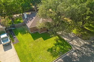 424 Grand Meadow Dr, Fort Worth, TX 76108 - Photo 8
