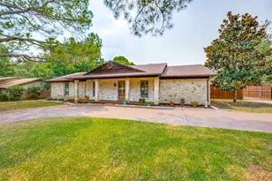 233 Oak St, Highland Village, TX 75077 - Photo 2