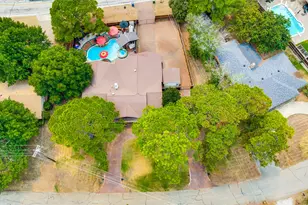 233 Oak St, Highland Village, TX 75077 - Photo 36