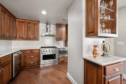 411 W 7th Street #906, Fort Worth, TX 76102 - Photo 10
