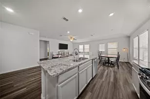 2820 Field St, Celina, TX 75009 - Photo 2