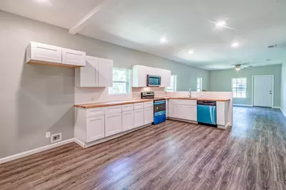 1457 W Austin Street, Paris, TX 75460 - Photo 1