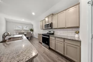 9805 Quail Pointe Rd, Aubrey, TX 76227 - Photo 8