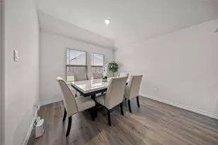 9805 Quail Pointe Rd, Aubrey, TX 76227 - Photo 10