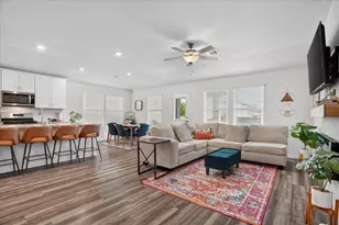 2413 Ponca Dr, Fort Worth, TX 76179 - Photo 2