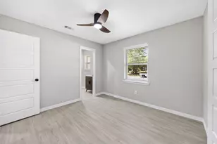 600 N Young Blvd, DeSoto, TX 75115 - Photo 18