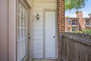 3209 Donnelly Cir, Fort Worth, TX 76107 - Photo 10