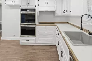 2409 Castle St, Irving, TX 75038 - Photo 8