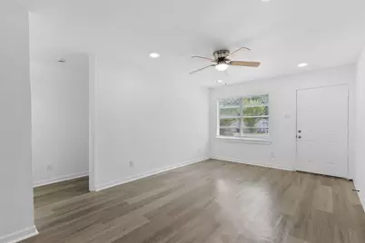 3835 Lovingood Drive, Dallas, TX 75241 - Photo 2
