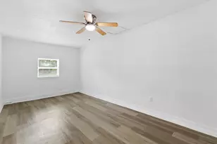 3835 Lovingood Dr, Dallas, TX 75241 - Photo 14