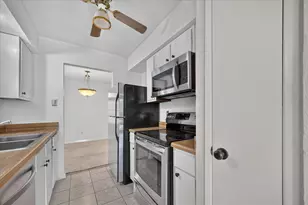 8071 Meadow Rd, Dallas, TX 75231 - Photo 10