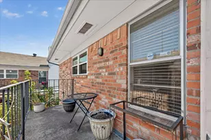 8071 Meadow Rd, Dallas, TX 75231 - Photo 30