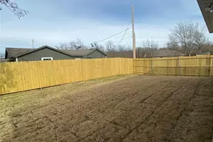 2202 Jones St, Greenville, TX 75401 - Photo 22