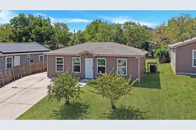1216 E Powell Avenue, Fort Worth, TX 76104 - Photo 2