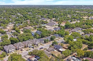 1216 E Powell Ave, Fort Worth, TX 76104 - Photo 18