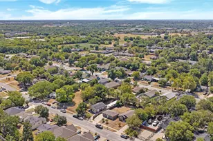 1216 E Powell Ave, Fort Worth, TX 76104 - Photo 20