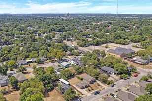 1216 E Powell Ave, Fort Worth, TX 76104 - Photo 18