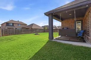 303 Pineview Ln, Ponder, TX 76259 - Photo 24