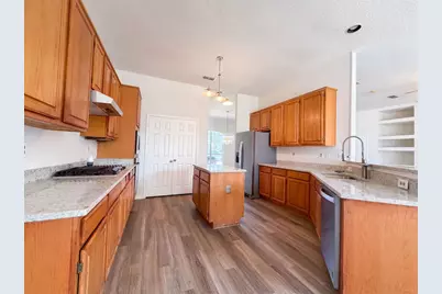 2915 Olympia Drive, Grand Prairie, TX 75052 - Photo 2