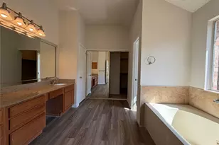 2915 Olympia Dr, Grand Prairie, TX 75052 - Photo 20
