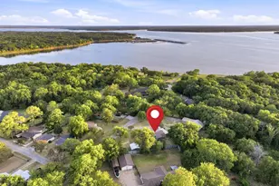 1027 Paradise Cove Rd, Pottsboro, TX 75076 - Photo 2