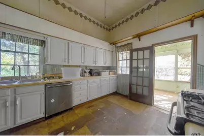 501 E Duval Street, Troup, TX 75789 - Photo 6