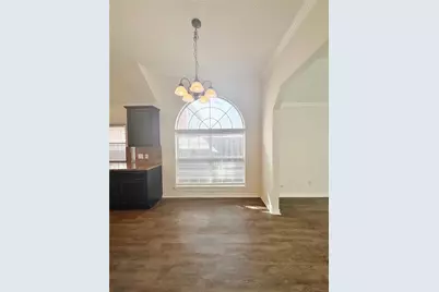 6016 Lake Vista Drive, Dallas, TX 75249 - Photo 6
