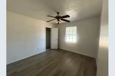 220 Texas Street, Cedar Hill, TX 75104 - Photo 10