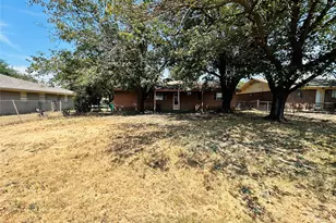 220 Texas St, Cedar Hill, TX 75104 - Photo 12