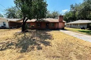 220 Texas St, Cedar Hill, TX 75104 - Photo 1