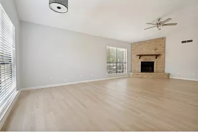 2602 Knoll Trail, Euless, TX 76039 - Photo 4