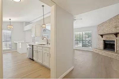 2602 Knoll Trail, Euless, TX 76039 - Photo 6