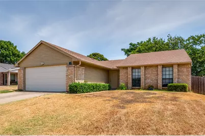2602 Knoll Trail, Euless, TX 76039 - Photo 2
