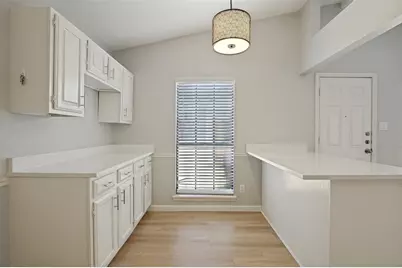 2602 Knoll Trail, Euless, TX 76039 - Photo 12
