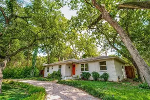 2824 W Kiest Blvd, Dallas, TX 75233 - Photo 1