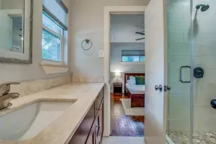 2824 W Kiest Blvd, Dallas, TX 75233 - Photo 20